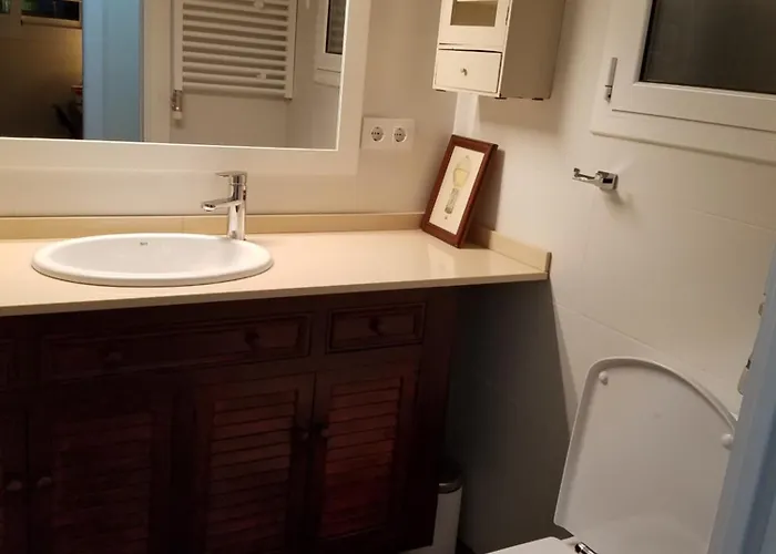 Lejlighed 2 Bedrooms 2 Bathroom 30 Nigth Min Wifi Washmachime Elevator Ac Heather Barcelona